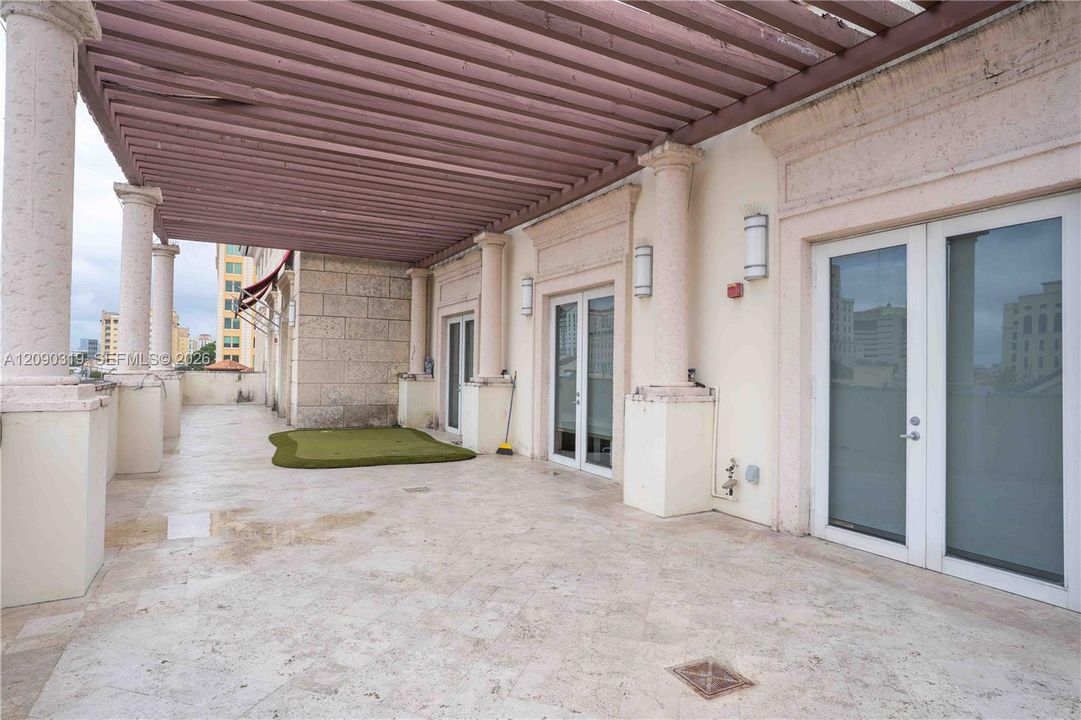 В аренду: $16,000 (0 спален, 0 ванн, 0 Квадратных фут)