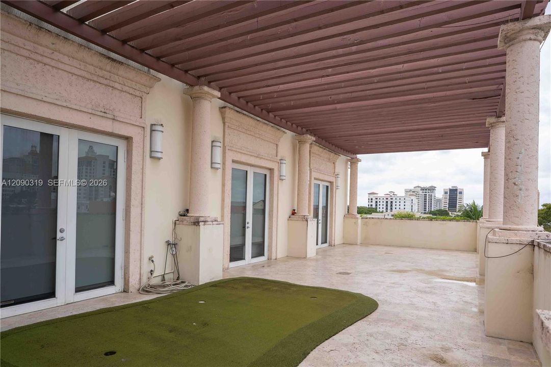 В аренду: $16,000 (0 спален, 0 ванн, 0 Квадратных фут)