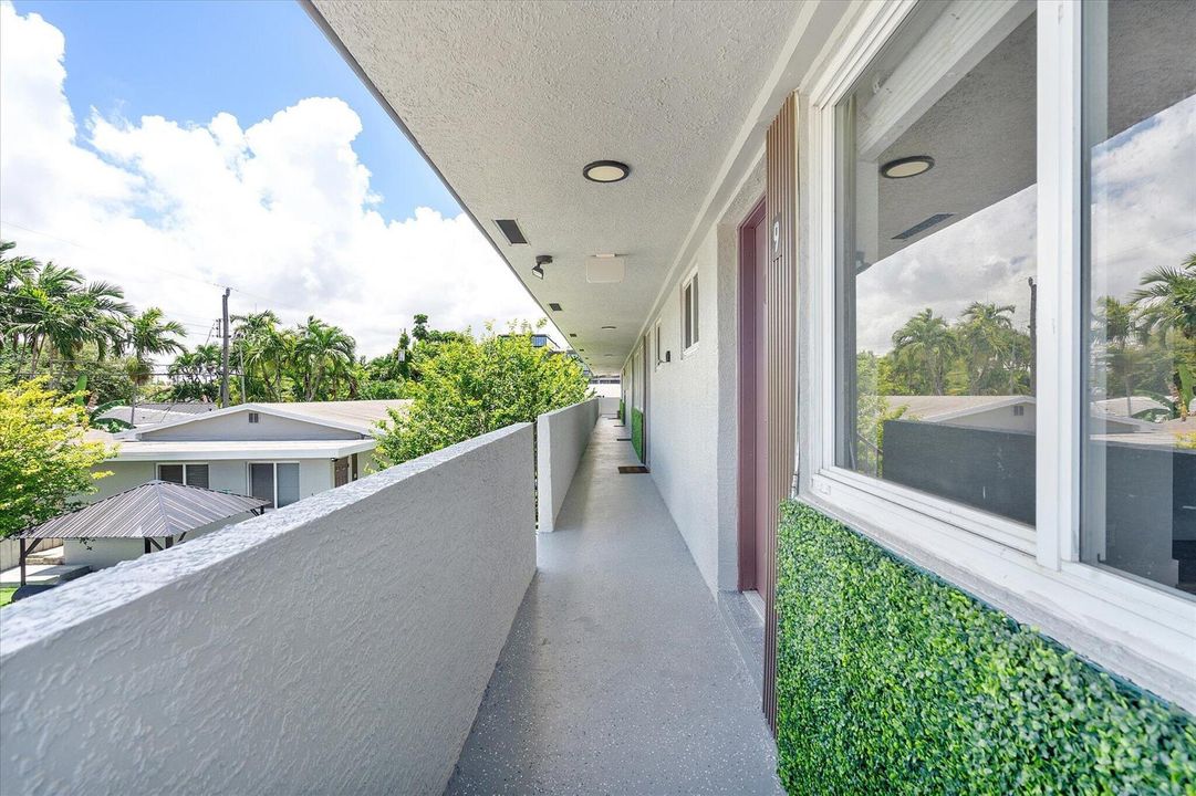 06-720 NE 7th St_006