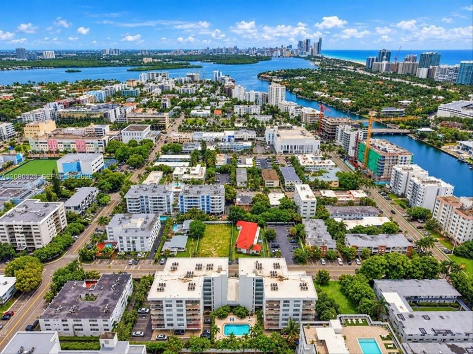 For Rent: $3,450 (2 beds, 2 baths, 1280 Square Feet)