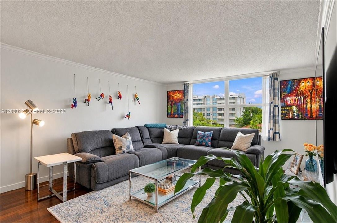 For Rent: $3,450 (2 beds, 2 baths, 1280 Square Feet)