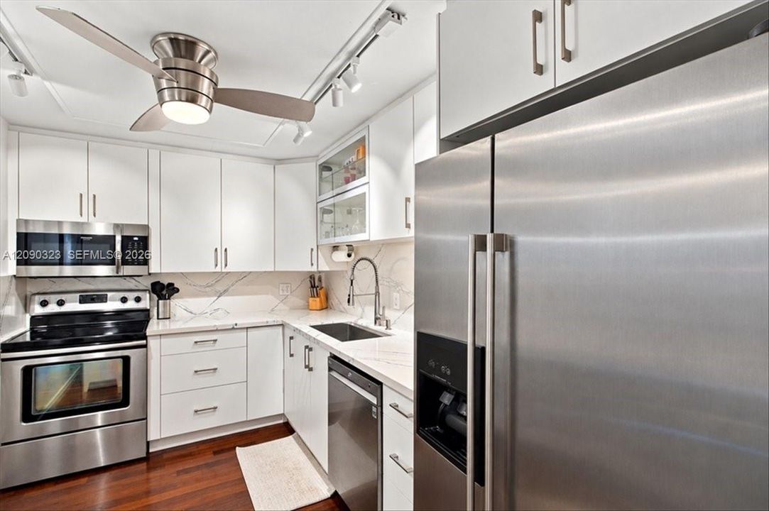 For Rent: $3,450 (2 beds, 2 baths, 1280 Square Feet)