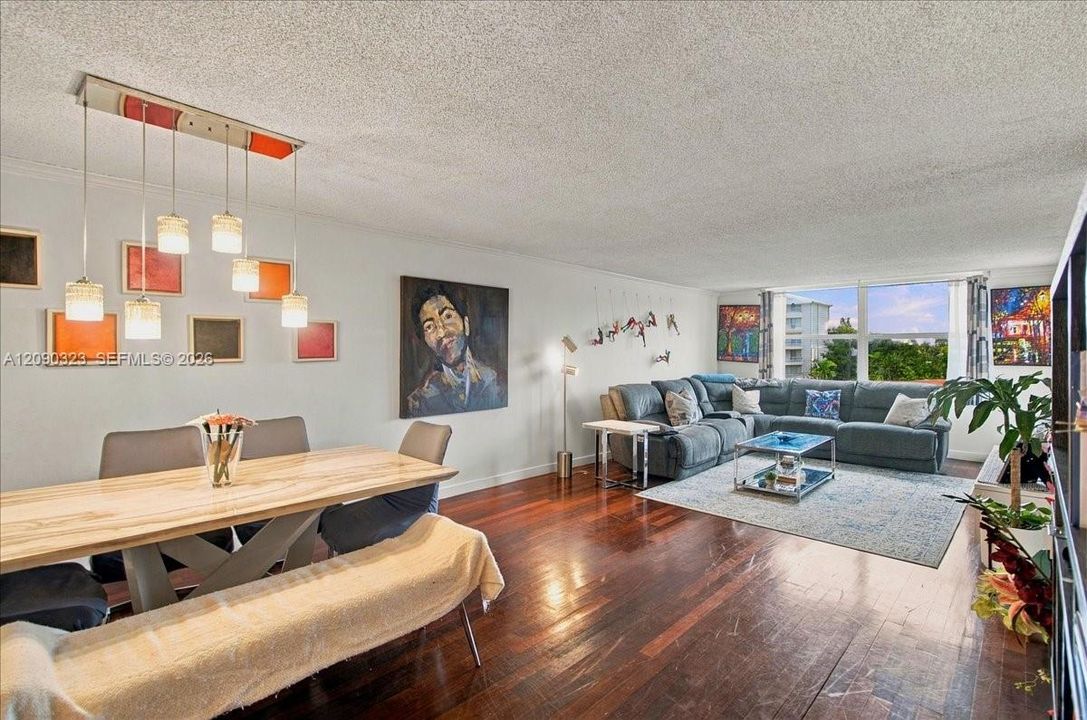 For Rent: $3,450 (2 beds, 2 baths, 1280 Square Feet)