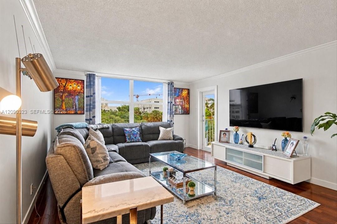 For Rent: $3,450 (2 beds, 2 baths, 1280 Square Feet)