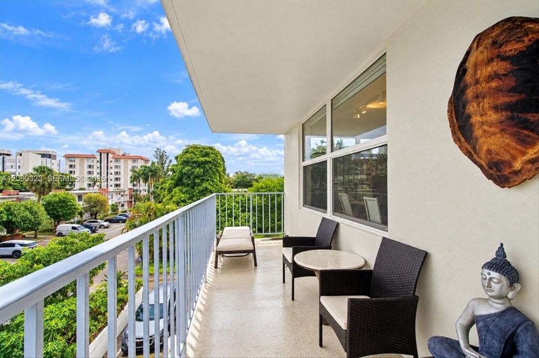 For Rent: $3,450 (2 beds, 2 baths, 1280 Square Feet)