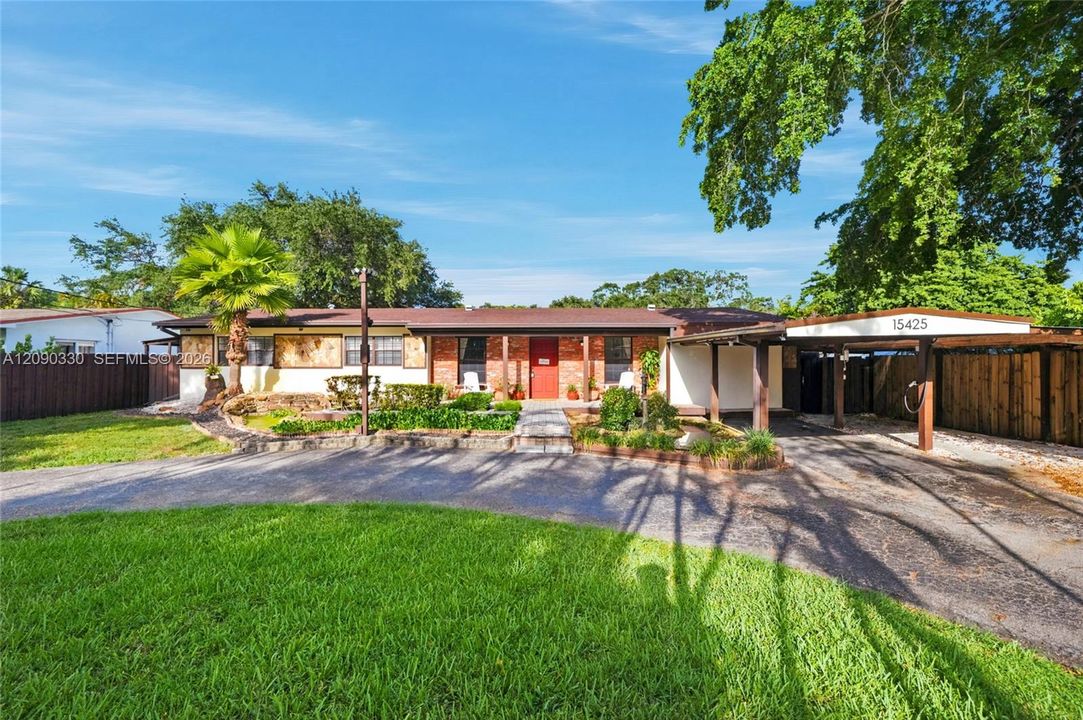 For Sale: $1,390,000 (5 beds, 5 baths, 3099 Square Feet)