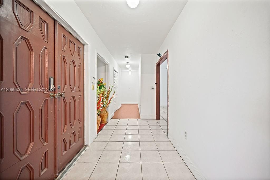 For Rent: $4,500 (3 beds, 2 baths, 2082 Square Feet)