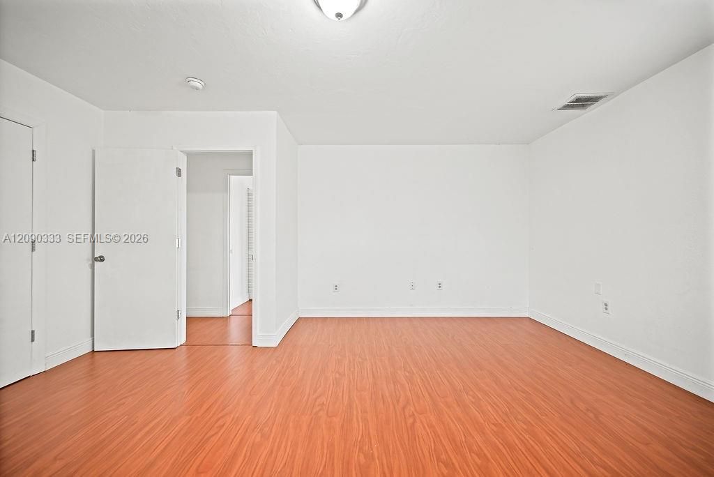 For Rent: $4,500 (3 beds, 2 baths, 2082 Square Feet)