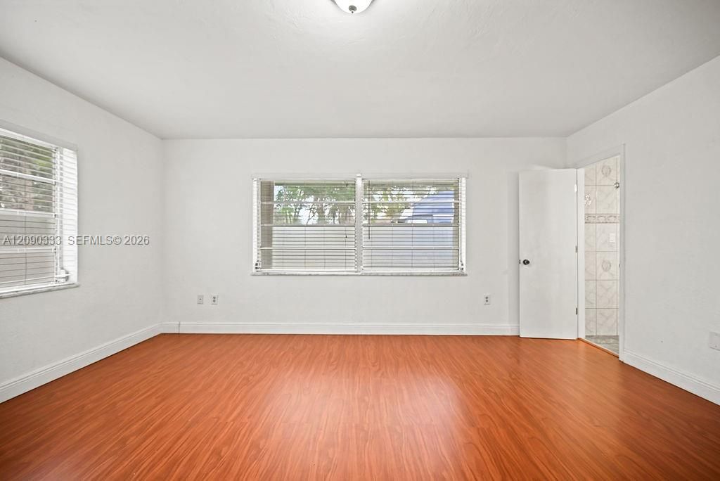 For Rent: $4,500 (3 beds, 2 baths, 2082 Square Feet)