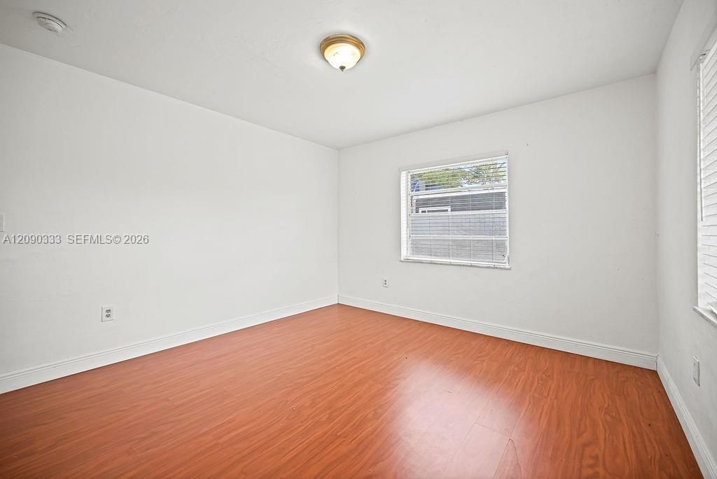 For Rent: $4,500 (3 beds, 2 baths, 2082 Square Feet)