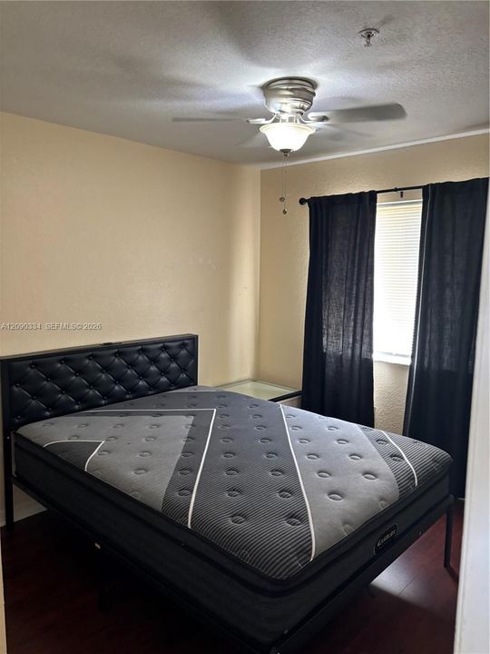 For Rent: $2,500 (3 beds, 2 baths, 1123 Square Feet)