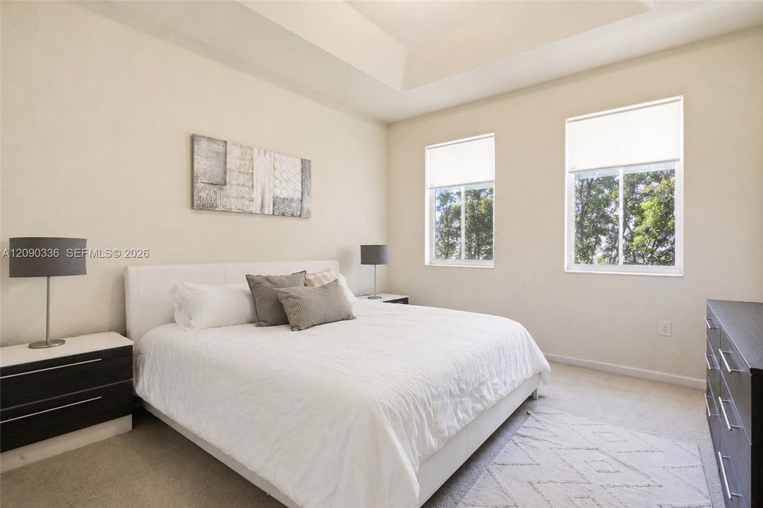 For Sale: $425,000 (3 beds, 2 baths, 1256 Square Feet)