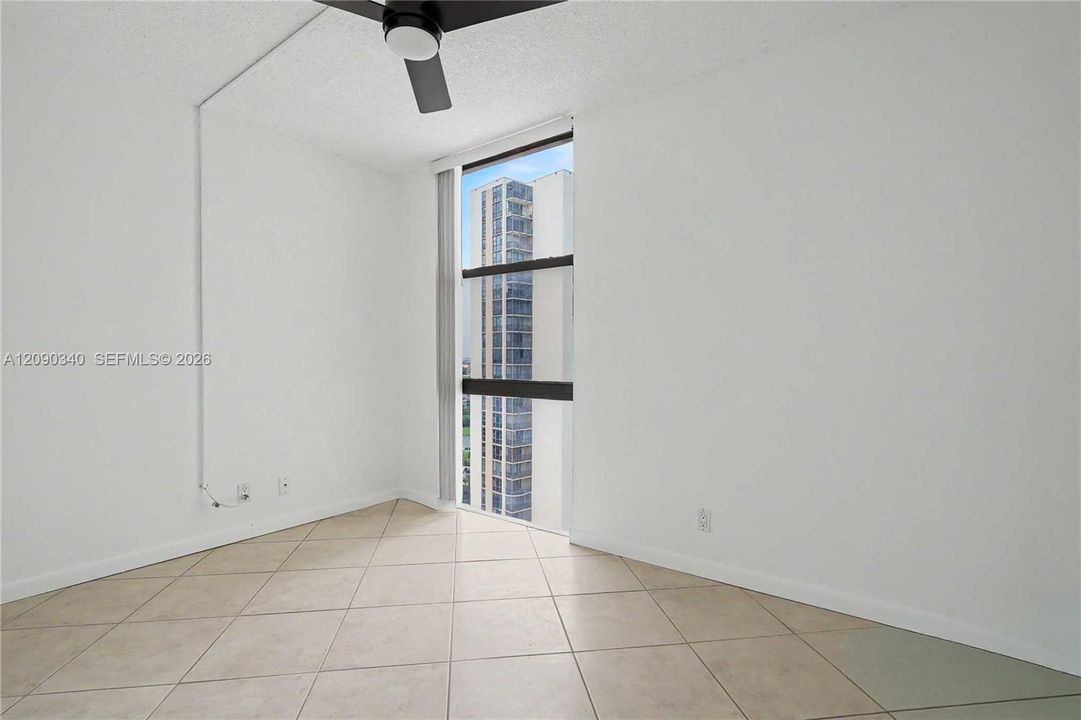 В аренду: $2,600 (2 спален, 2 ванн, 1138 Квадратных фут)