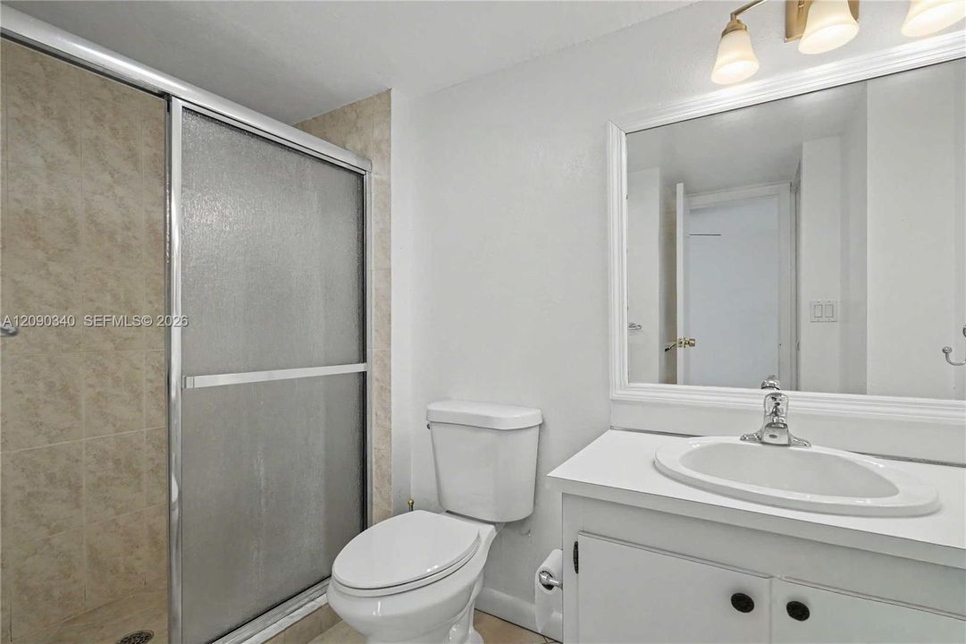 В аренду: $2,600 (2 спален, 2 ванн, 1138 Квадратных фут)