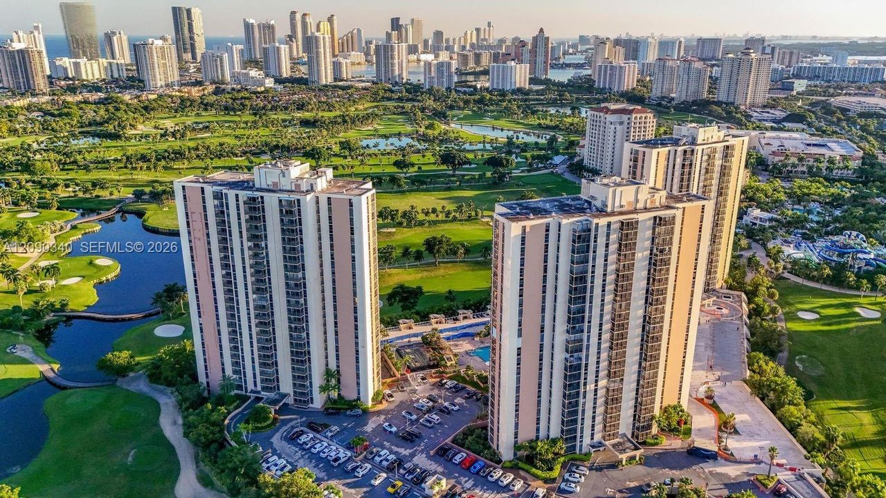 В аренду: $2,600 (2 спален, 2 ванн, 1138 Квадратных фут)