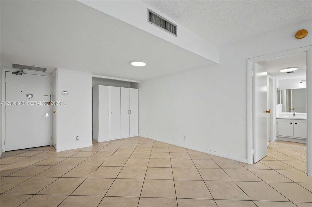 В аренду: $2,600 (2 спален, 2 ванн, 1138 Квадратных фут)