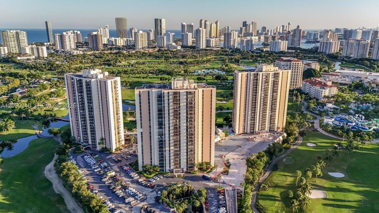 В аренду: $2,600 (2 спален, 2 ванн, 1138 Квадратных фут)