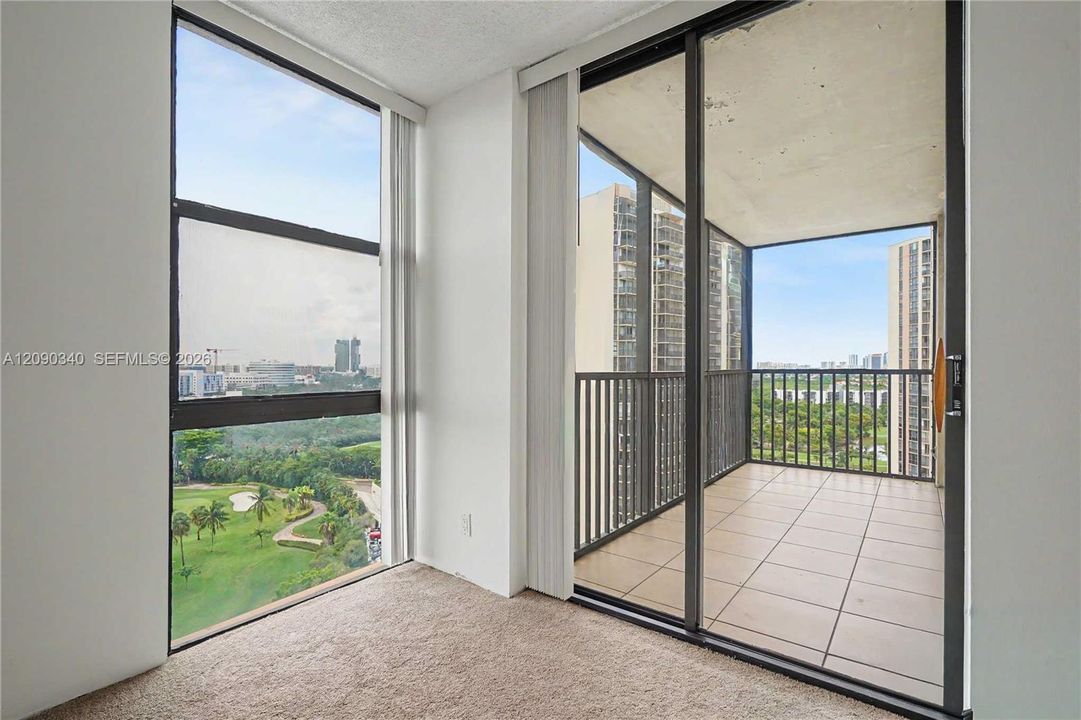 В аренду: $2,600 (2 спален, 2 ванн, 1138 Квадратных фут)