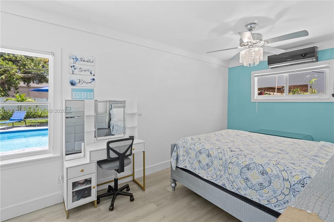 For Rent: $6,500 (4 beds, 2 baths, 1945 Square Feet)
