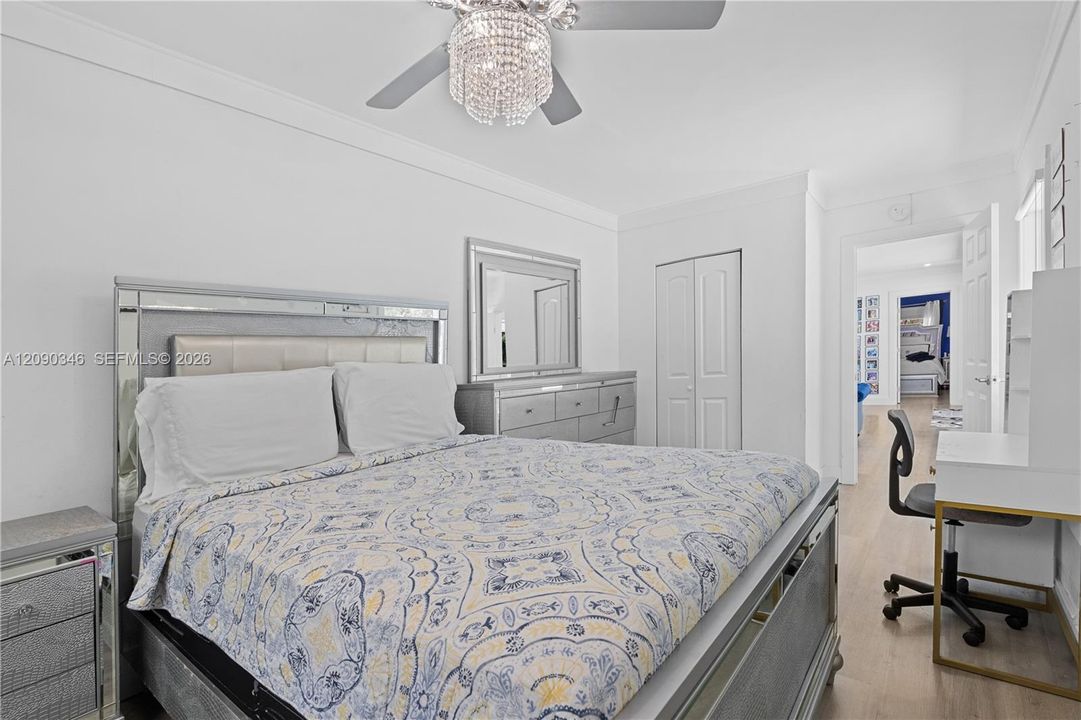 For Rent: $6,500 (4 beds, 2 baths, 1945 Square Feet)