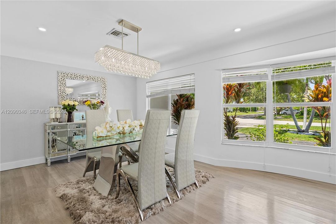 For Rent: $6,500 (4 beds, 2 baths, 1945 Square Feet)