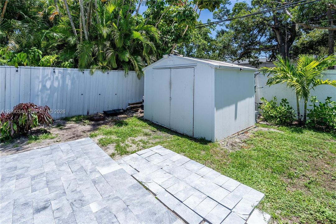 For Rent: $6,500 (4 beds, 2 baths, 1945 Square Feet)