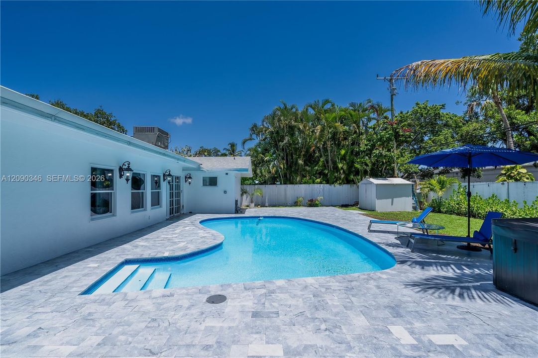 For Rent: $6,500 (4 beds, 2 baths, 1945 Square Feet)