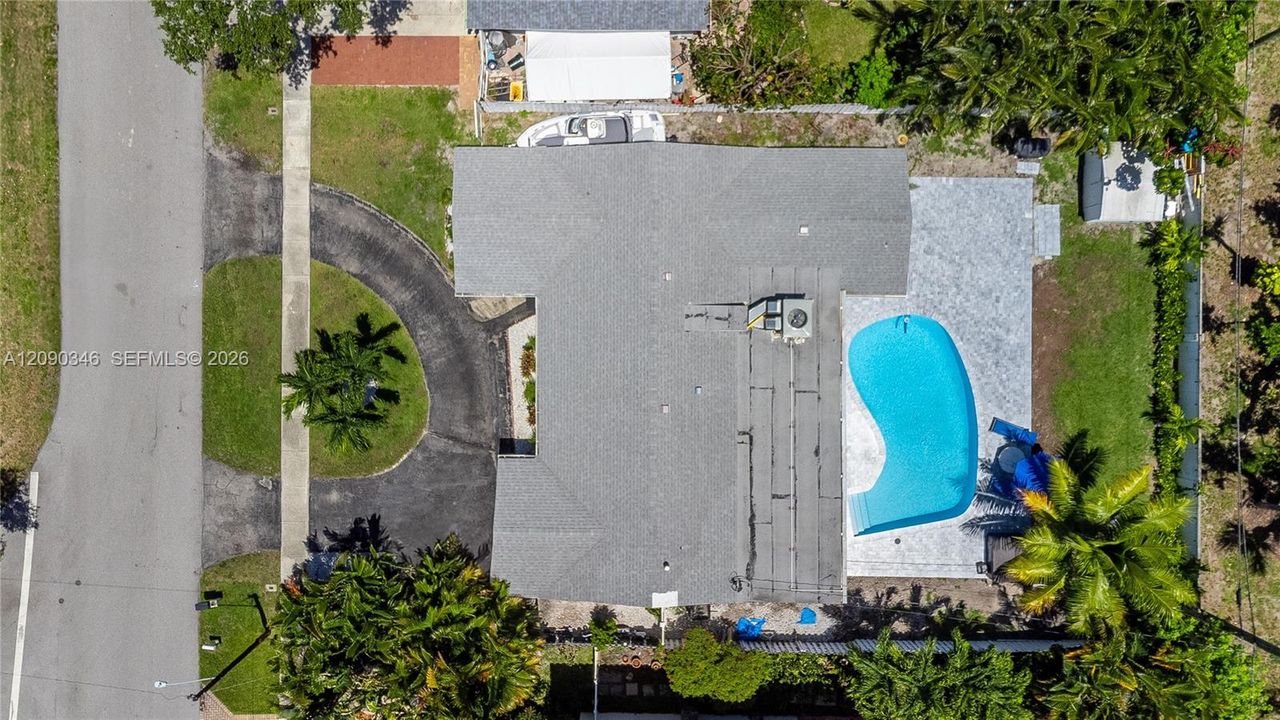 For Rent: $6,500 (4 beds, 2 baths, 1945 Square Feet)