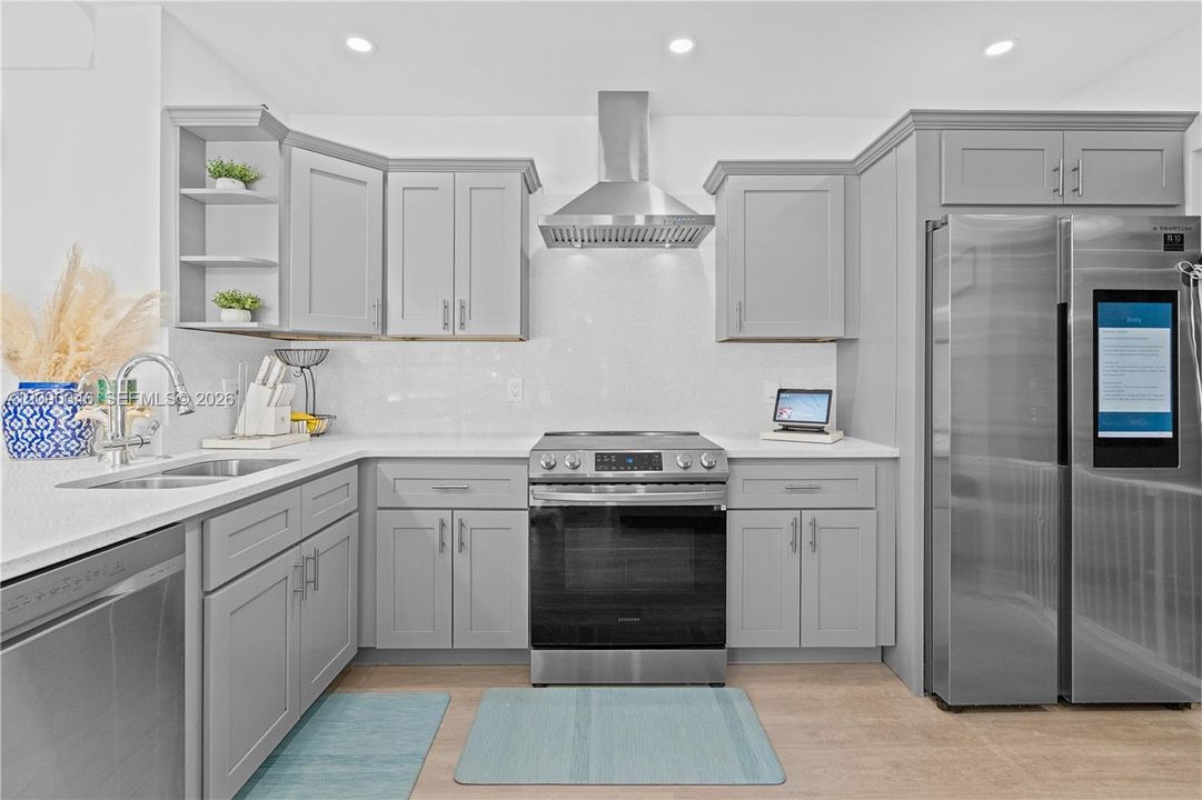 For Rent: $6,500 (4 beds, 2 baths, 1945 Square Feet)