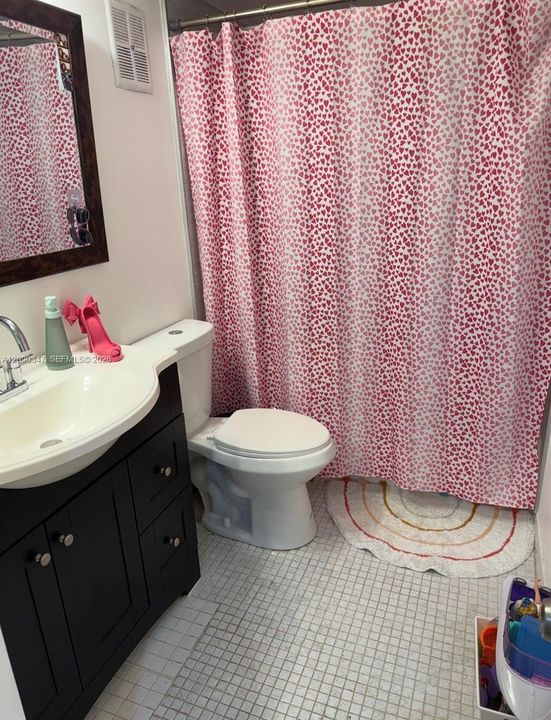For Sale: $459,995 (3 beds, 2 baths, 1396 Square Feet)