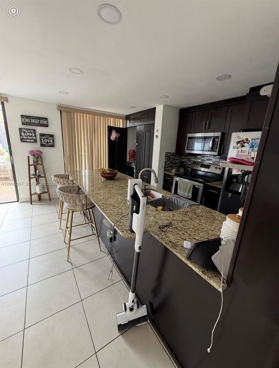 For Sale: $459,995 (3 beds, 2 baths, 1396 Square Feet)
