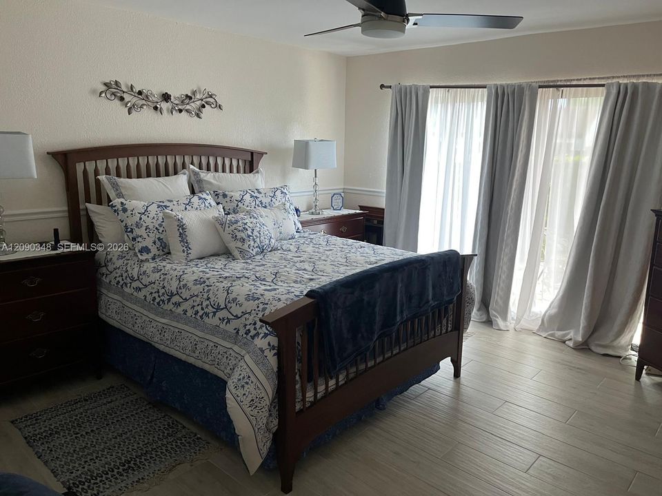 For Sale: $585,000 (2 beds, 2 baths, 1665 Square Feet)