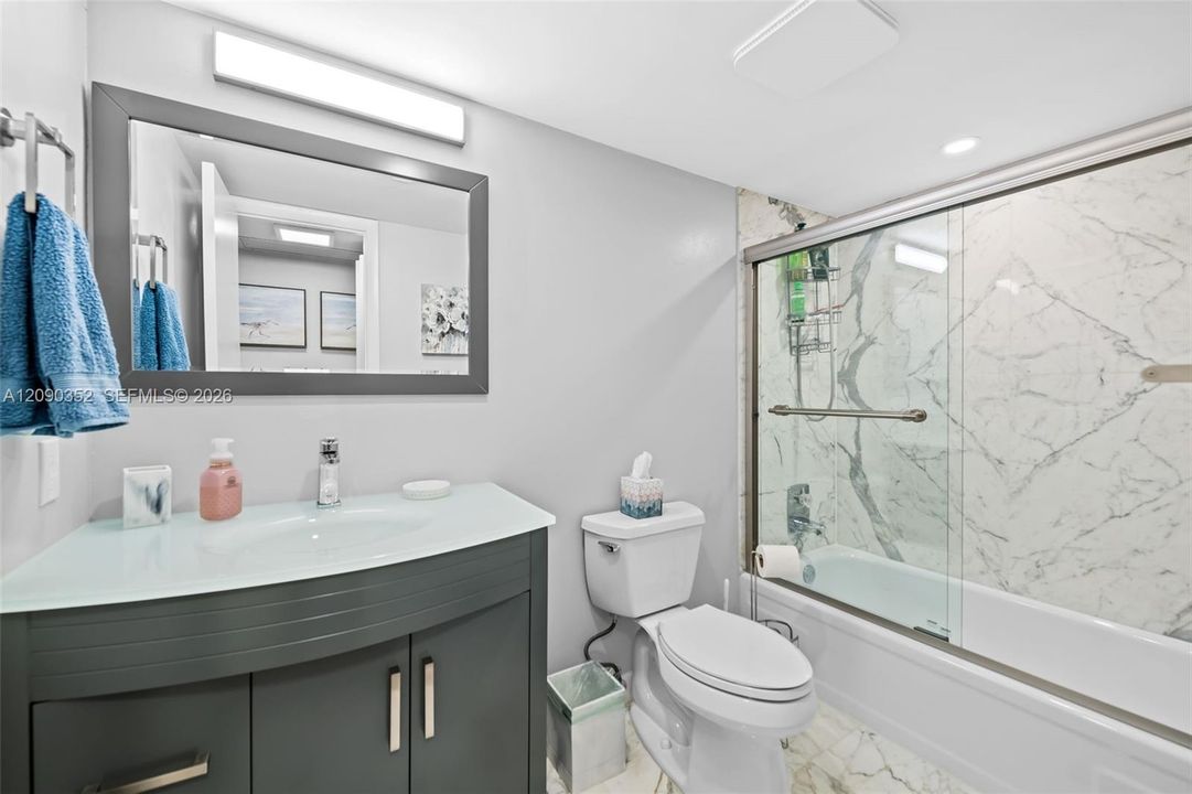 For Sale: $549,000 (2 beds, 2 baths, 1426 Square Feet)