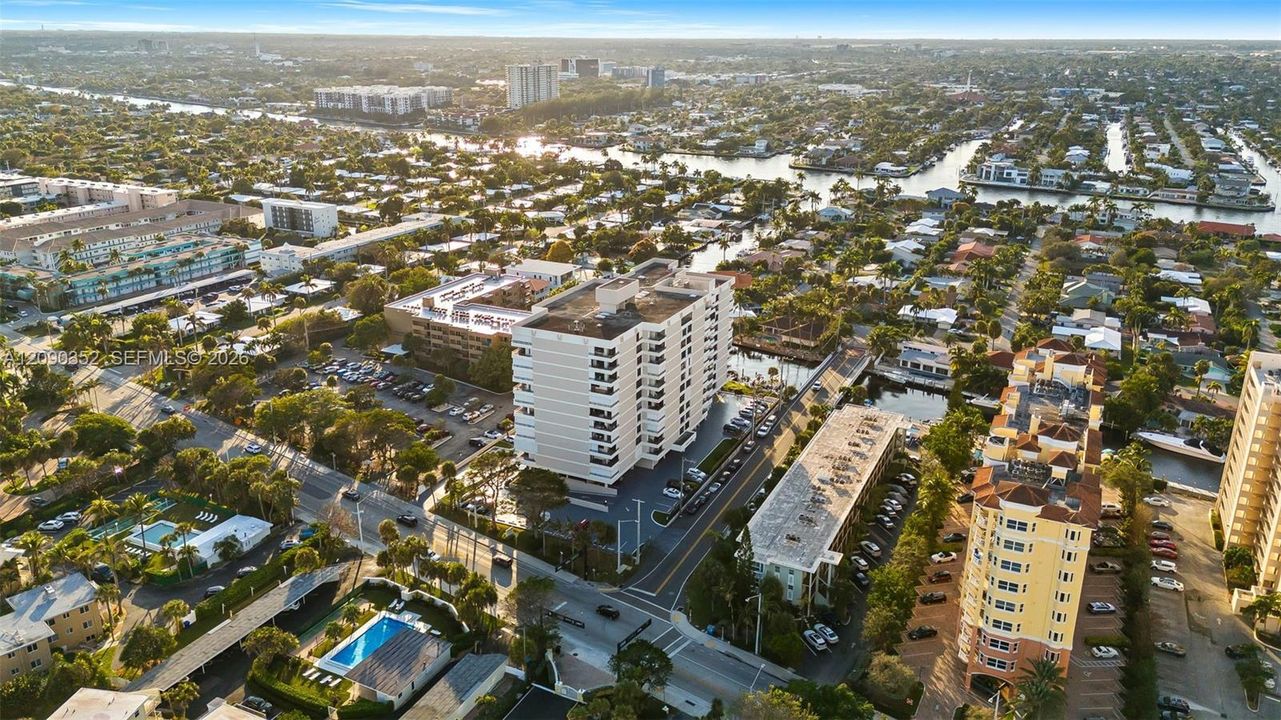 For Sale: $549,000 (2 beds, 2 baths, 1426 Square Feet)