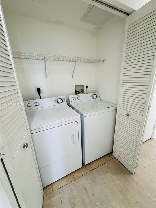 В аренду: $2,300 (1 спален, 1 ванн, 860 Квадратных фут)