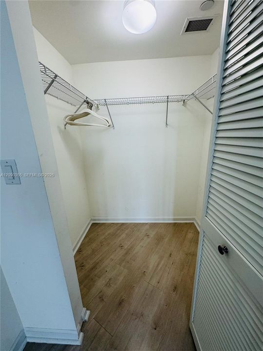 В аренду: $2,300 (1 спален, 1 ванн, 860 Квадратных фут)