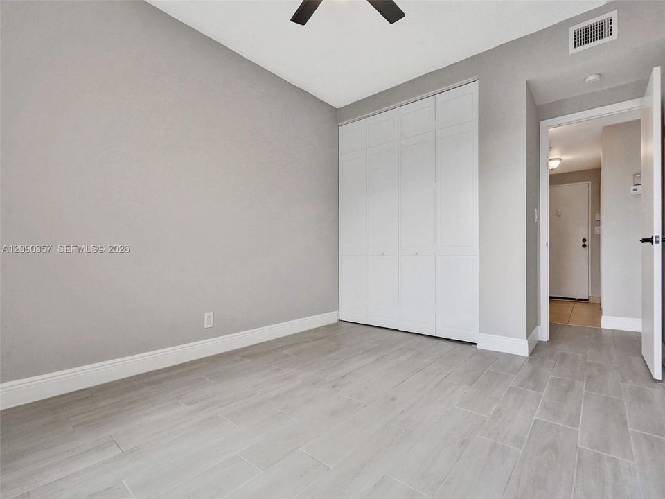 For Rent: $2,600 (2 beds, 2 baths, 990 Square Feet)