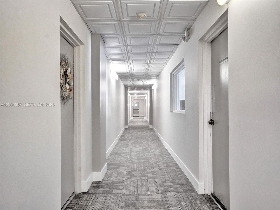 For Rent: $2,600 (2 beds, 2 baths, 990 Square Feet)