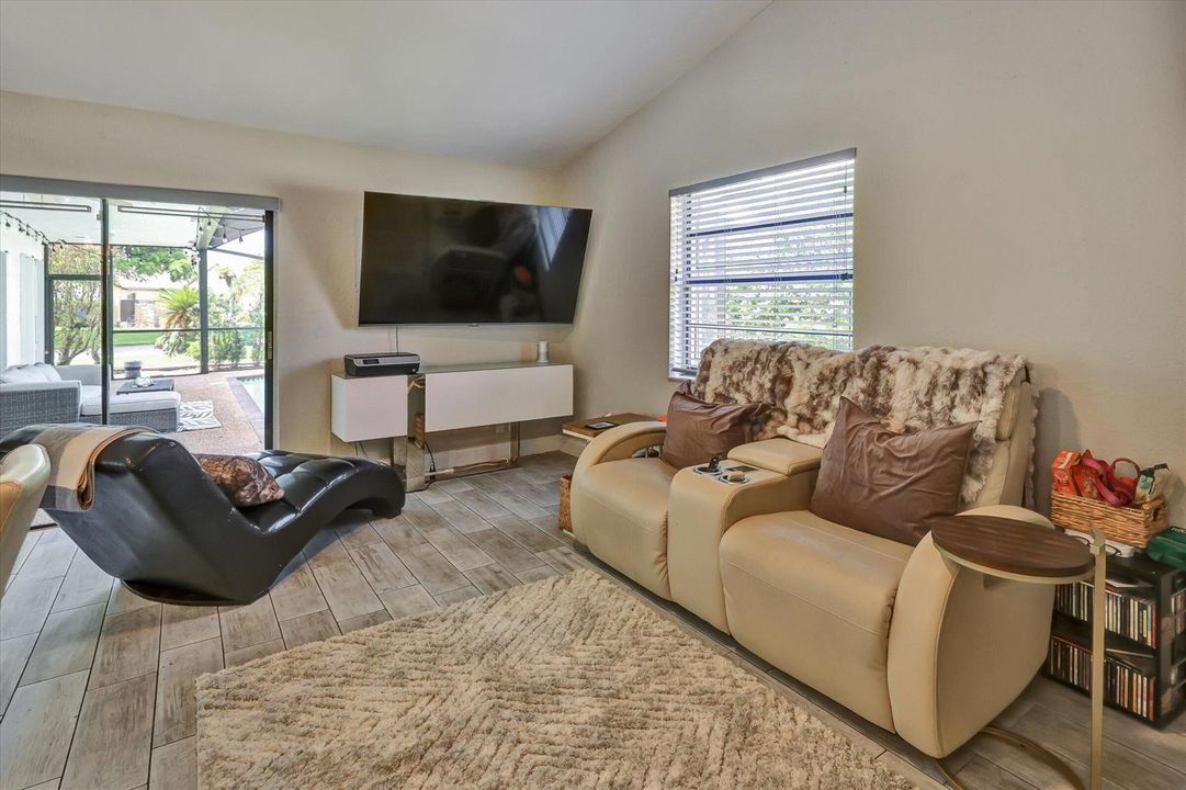 36-7007 NW 40th Pl-36