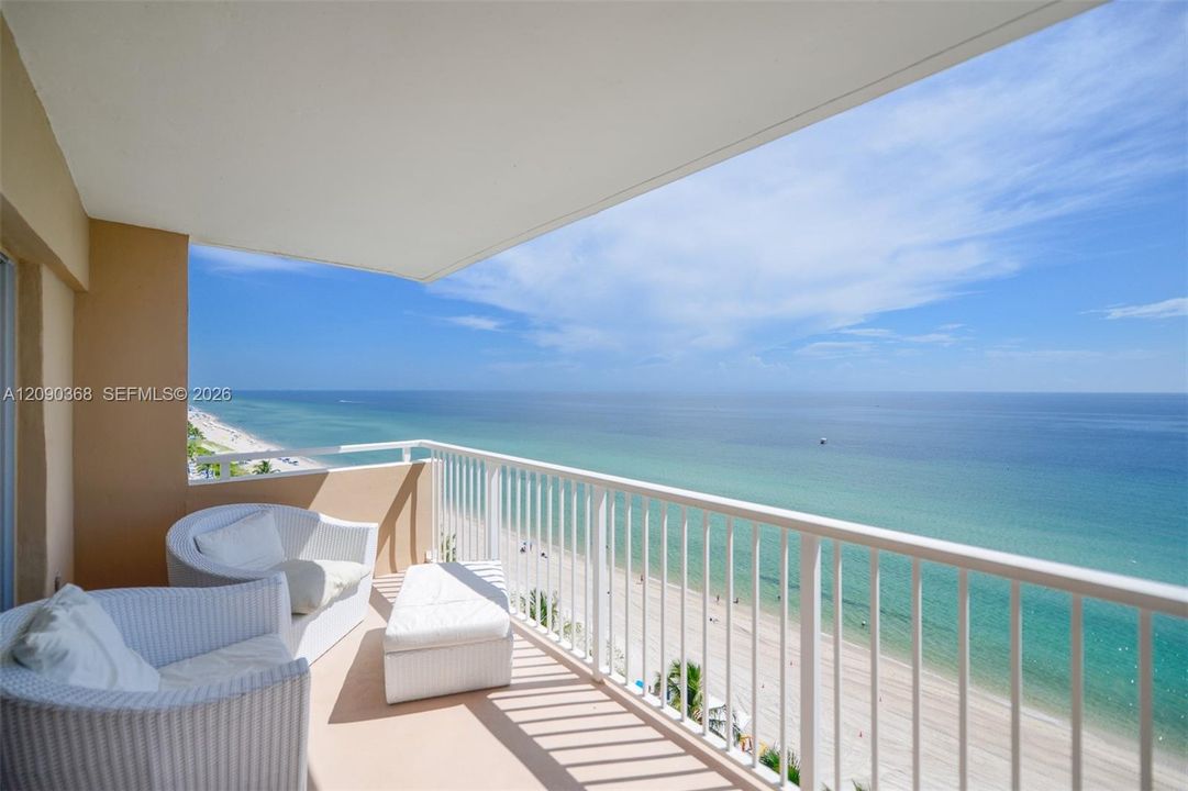 For Sale: $845,000 (2 beds, 2 baths, 1380 Square Feet)