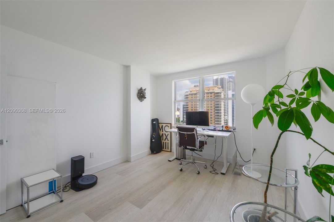 For Sale: $845,000 (2 beds, 2 baths, 1380 Square Feet)