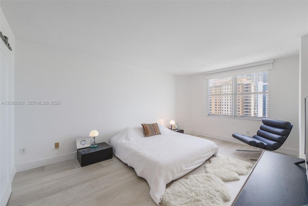 For Sale: $845,000 (2 beds, 2 baths, 1380 Square Feet)