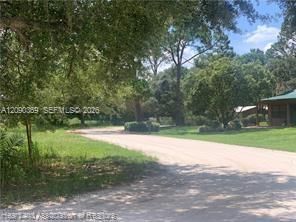 На продажу: $15,900 (0.18 acres)