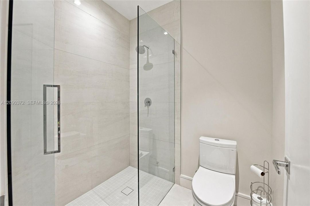 For Sale: $11,150,000 (3 beds, 4 baths, 3296 Square Feet)