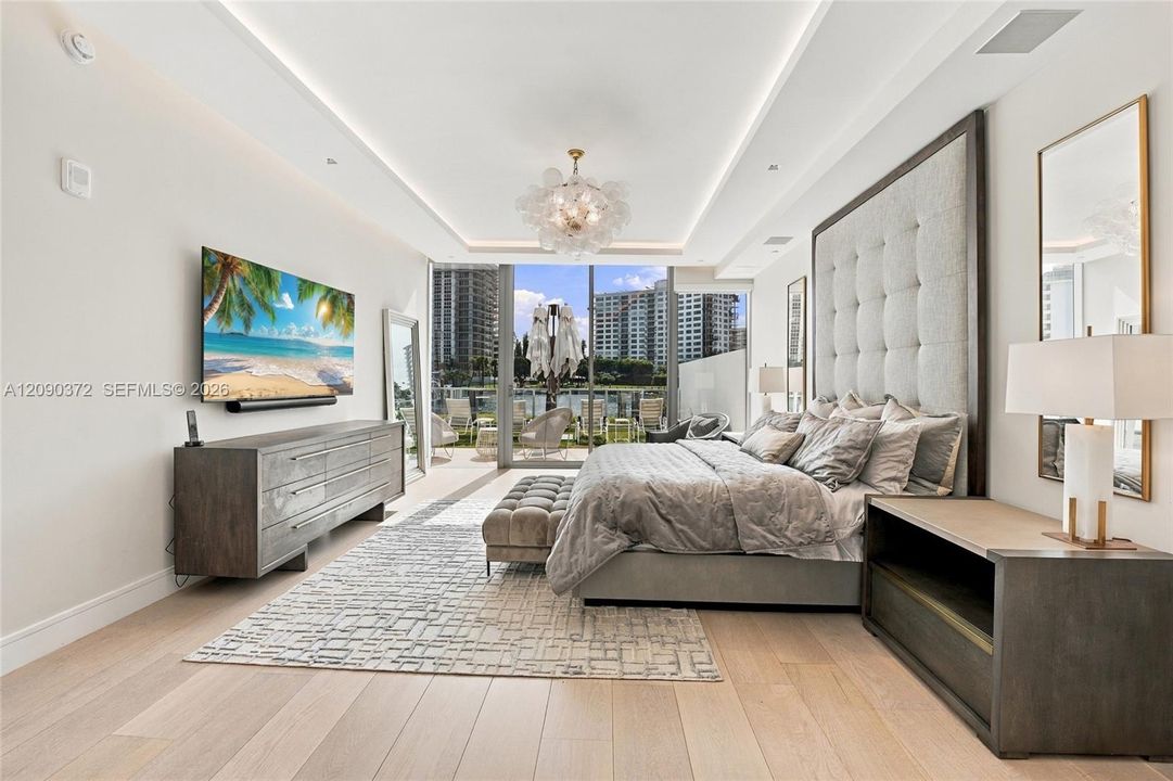For Sale: $11,150,000 (3 beds, 4 baths, 3296 Square Feet)
