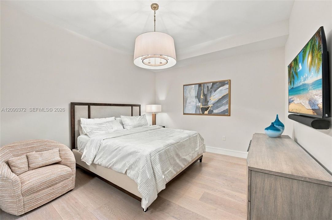 For Sale: $11,150,000 (3 beds, 4 baths, 3296 Square Feet)