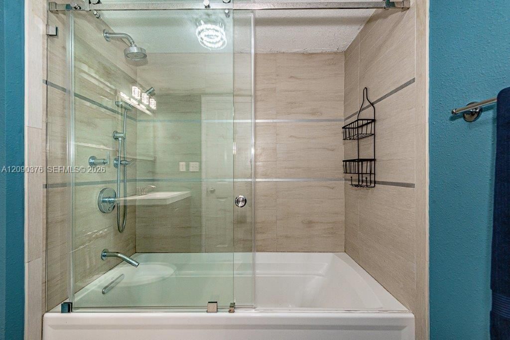 В аренду: $4,450 (2 спален, 2 ванн, 1058 Квадратных фут)