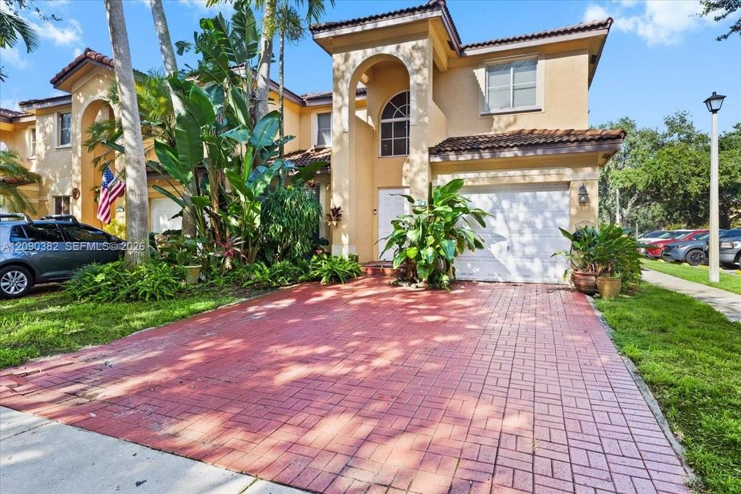 For Sale: $495,000 (3 beds, 2 baths, 1671 Square Feet)