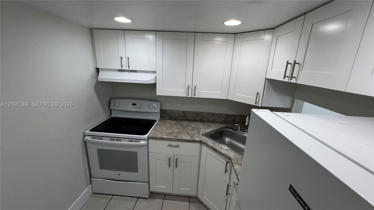 For Rent: $1,775 (1 beds, 1 baths, 598 Square Feet)