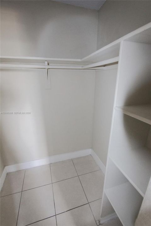For Rent: $1,775 (1 beds, 1 baths, 598 Square Feet)